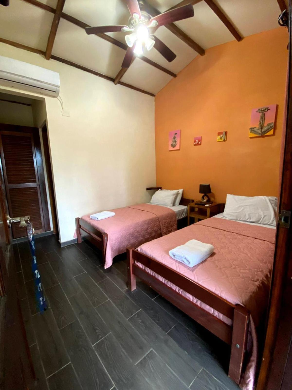 Hotel Y Restaurante Mama Ines Santa Catalina Eksteriør billede
